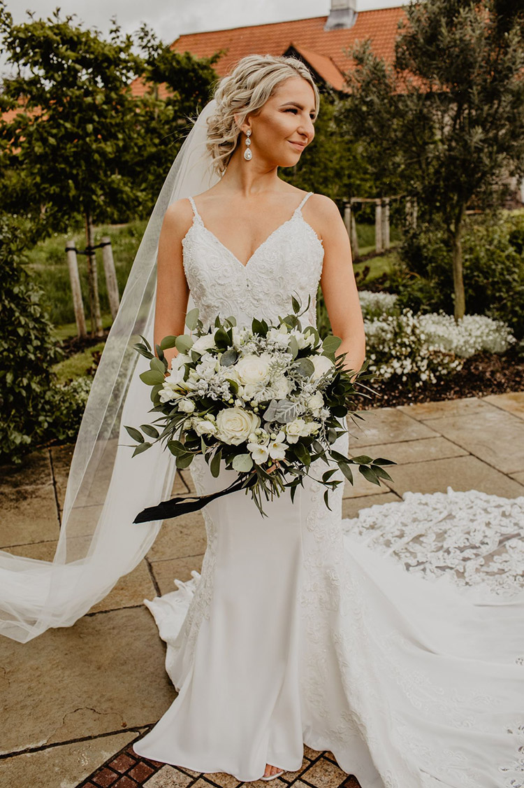 PHOTO-2022-03-28-21-22-04